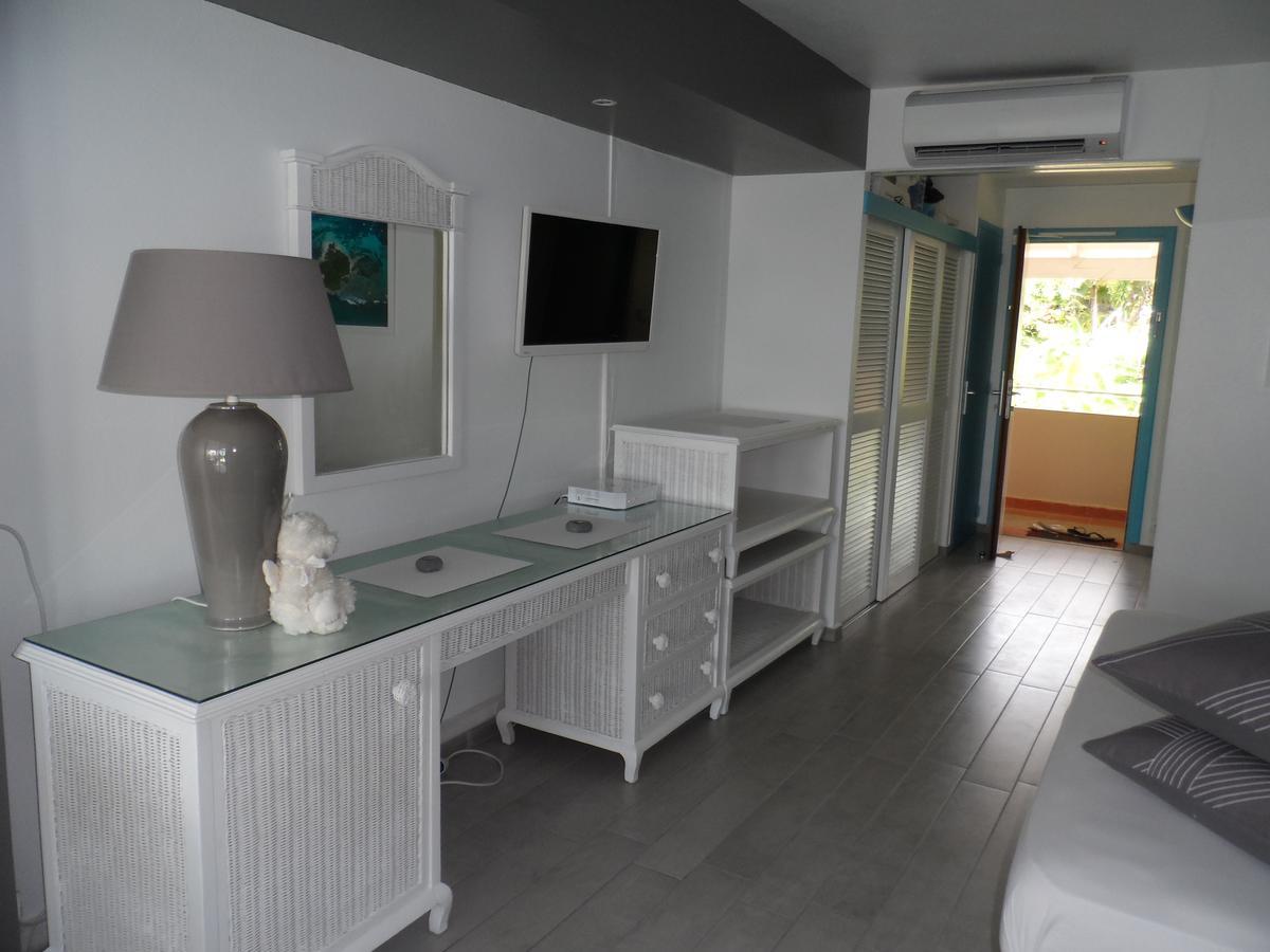 studio BLEU TURQUOISE Le Gosier  Extérieur photo